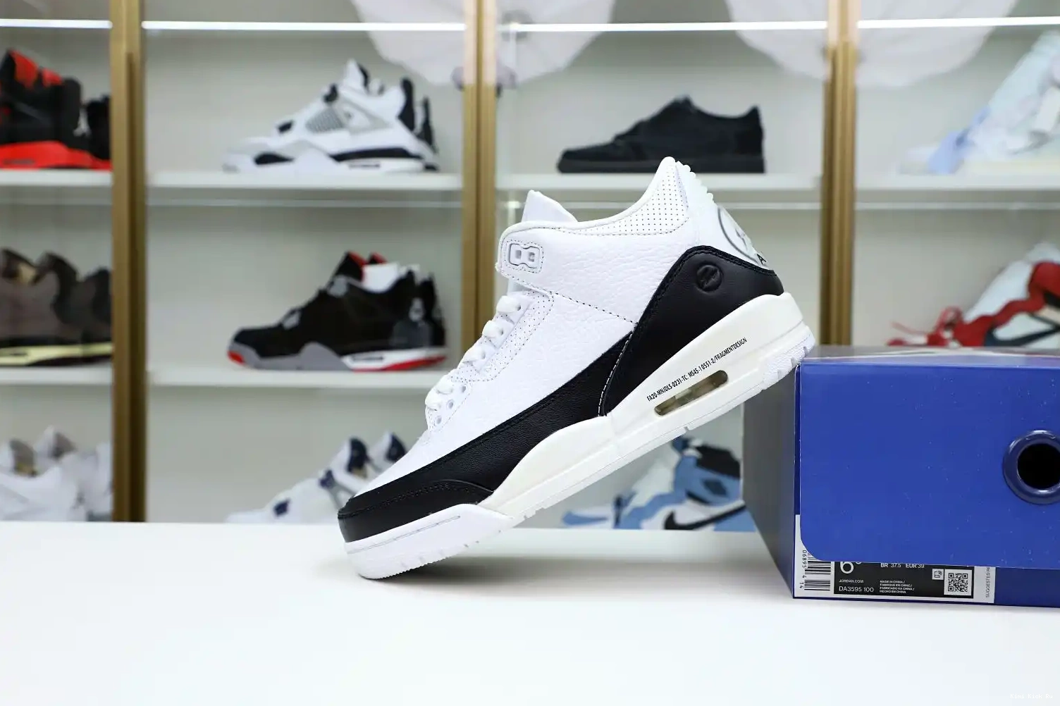 DESIGN JORDAN 3 'WHITE' Kimikick AIR RETRO SP X FRAGMENT 0523